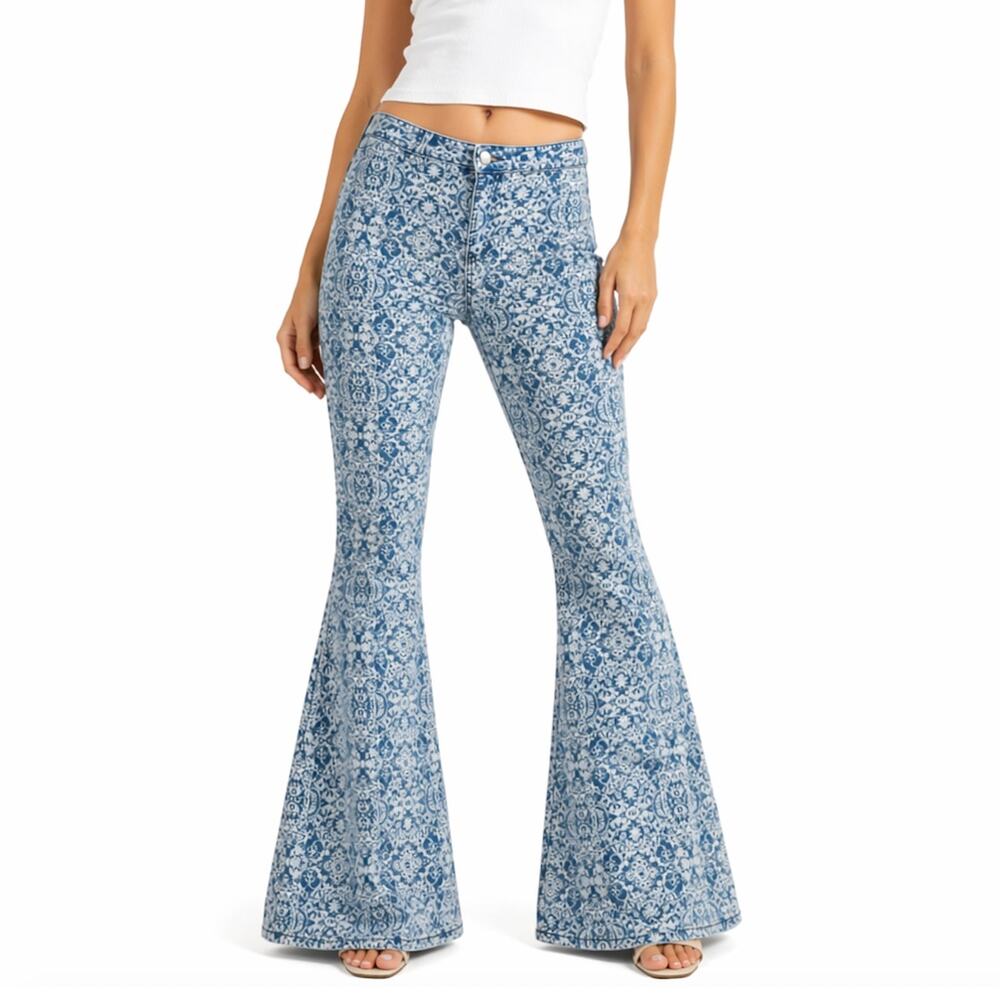 Forever 21 Brocade Floral Bell Bottom Flare Jeans Size 30 High Rise